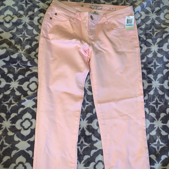 Jeans - Picture 3 of 6